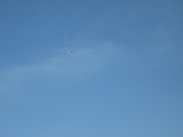 617x456 pixels (33K)